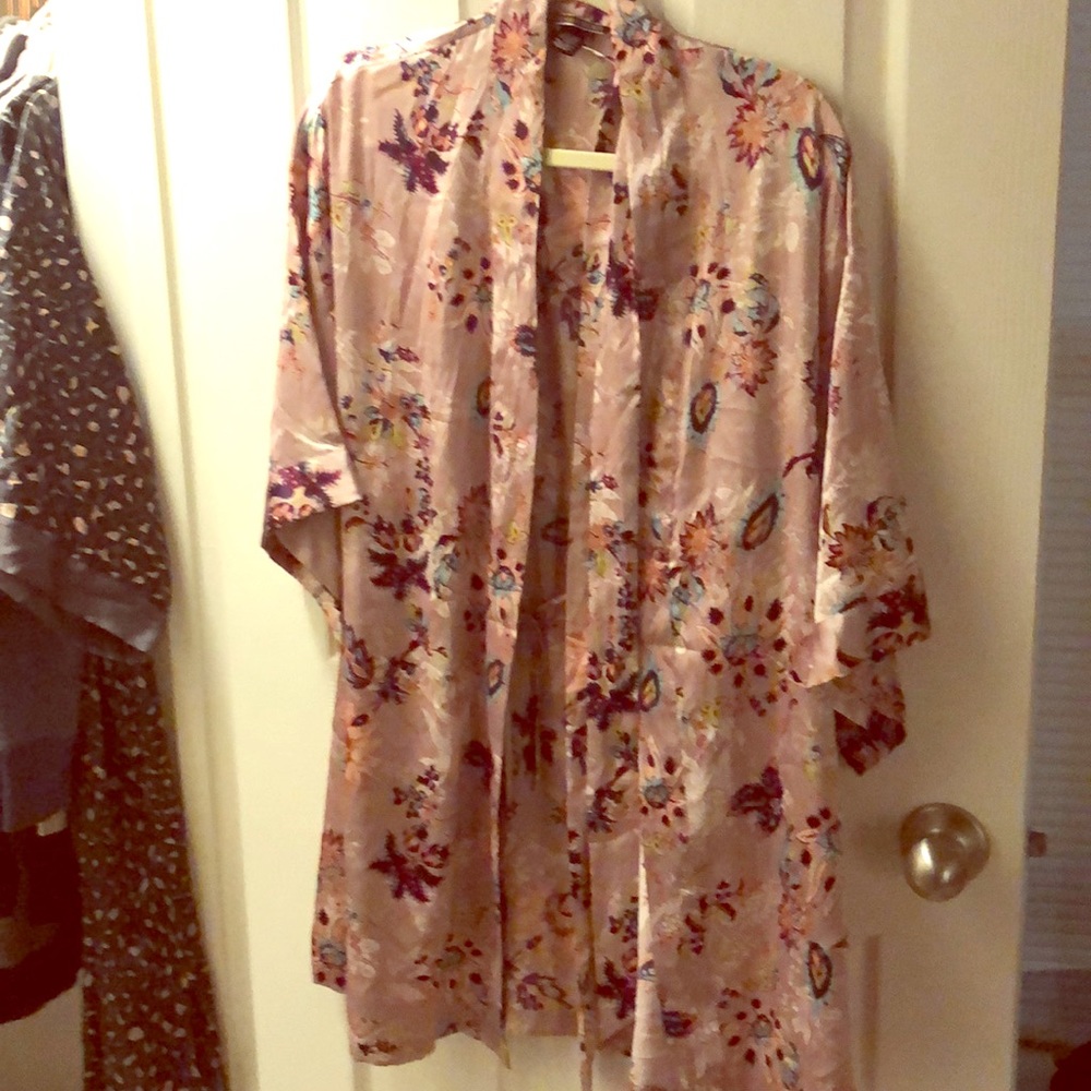 VS Blush Pink Kimono